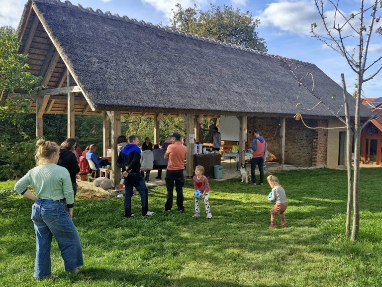 projekti Naravni materiali kot gradniki kvalitetnejšega bivanja in trajnostnega razvoja na podeželju